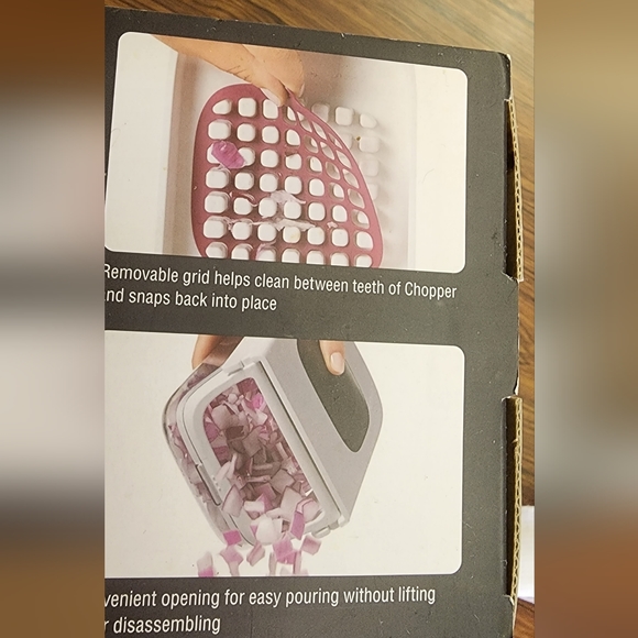 Bundle of OXO Softworks Vegetable Chopper and Spiralizer - Picture 5 of 10